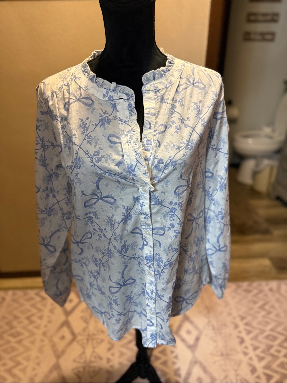 Lucky Brand Light Blue Floral Button-Front Blouse